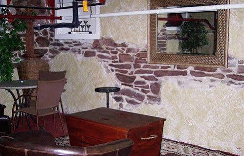 The National Hotel Frenchtown Екстериор снимка