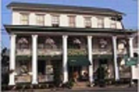 The National Hotel Frenchtown Екстериор снимка